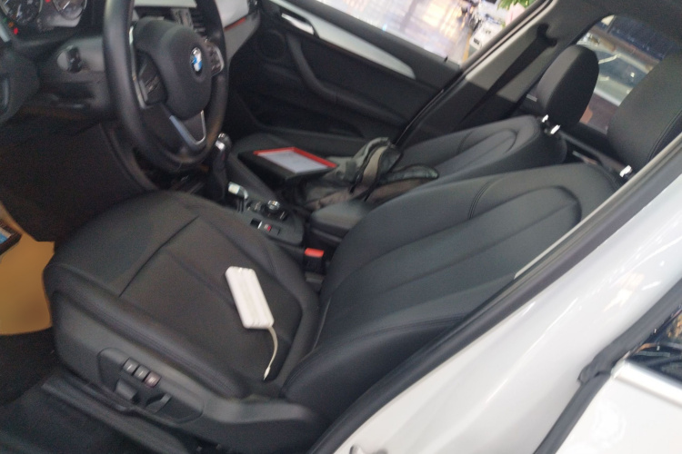 宝马X1 2018款 sDrive20Li 领先型局部细节19