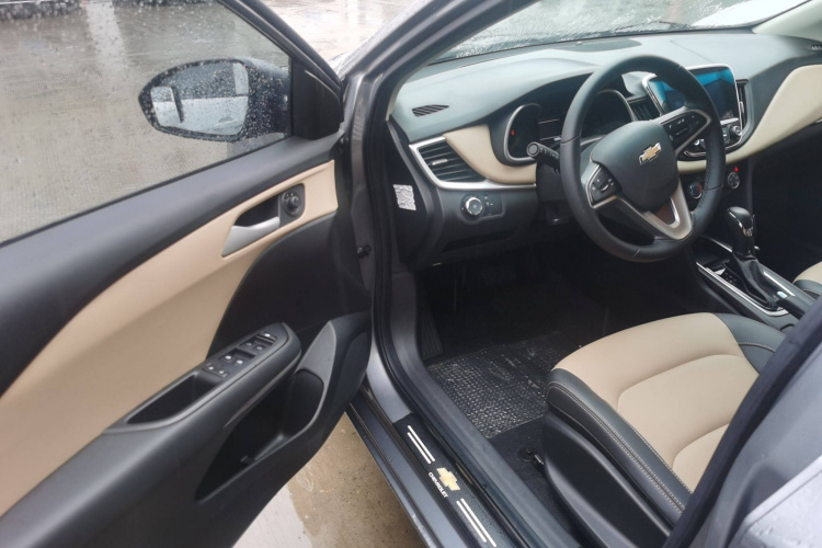 雪佛兰 科鲁泽 2020款 320 自动悦享版中控内饰7001