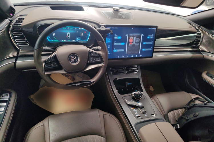 比亚迪 汉 2023款 EV 冠军版 715KM前驱旗舰型中控内饰12