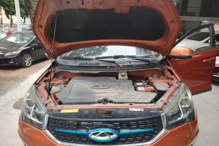 奇瑞新能源 瑞虎3xe 2018款 400 畅享版机舱底盘24