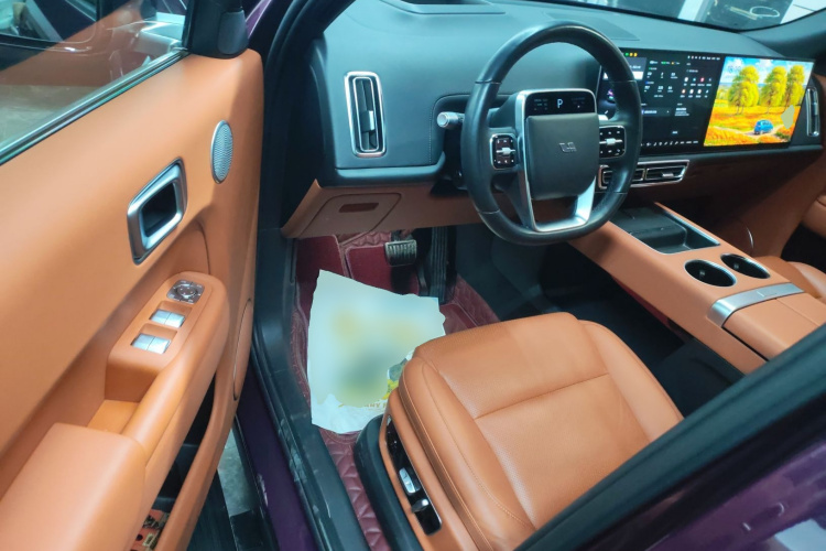 理想汽车 理想L9 2022款 Max中控内饰20