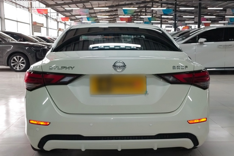 日产 轩逸 2022款 1.6L XL CVT悦享版车身外观6004