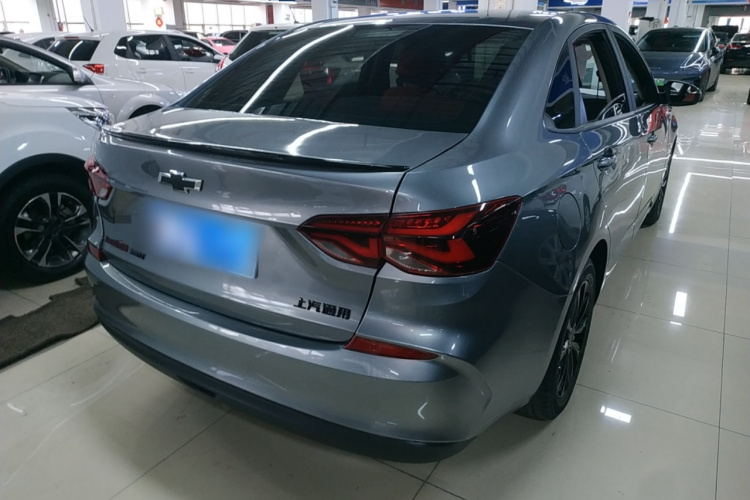 雪佛兰 科鲁泽 2019款 Redline 320T 双离合欢快版 国VI车身外观6005