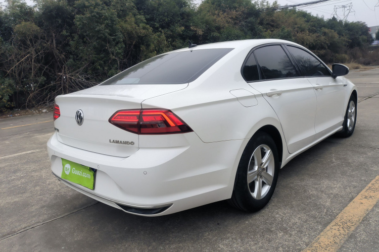 大众 凌渡 2021款 230TSI DSG风尚版车身外观7