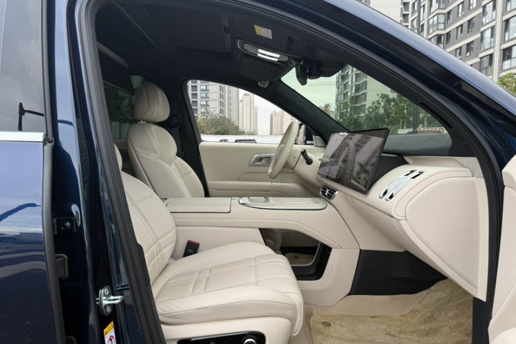 深蓝汽车 深蓝S09 2025款 四驱Ultra+ 高定版局部细节41