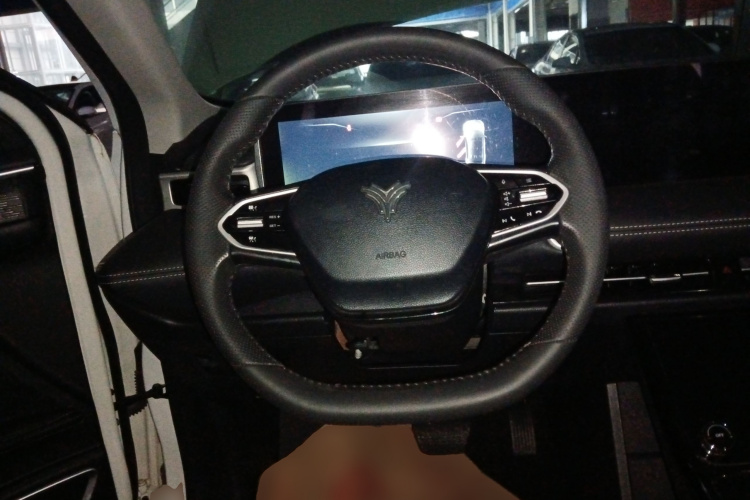 哪吒汽车 2023款 哪吒U-Ⅱ 挑战版 500 U秀 磷酸铁锂局部细节13