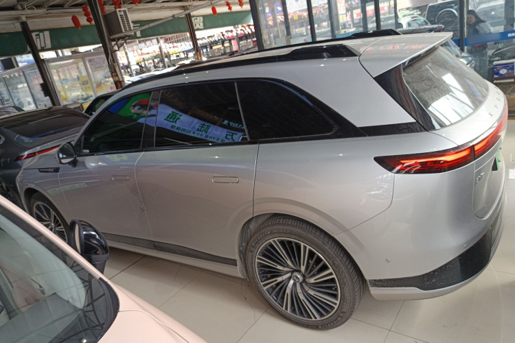 小鹏G9 2024款 702 Max车身外观4