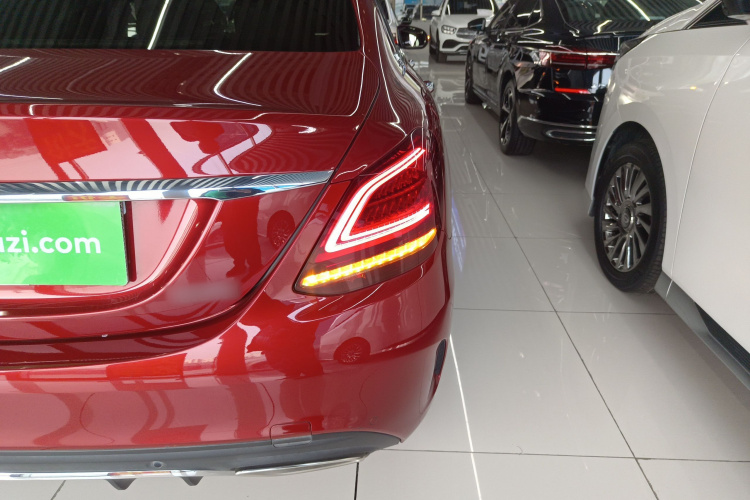 奔驰C级 2020款 C 260 L 运动版车身外观6006