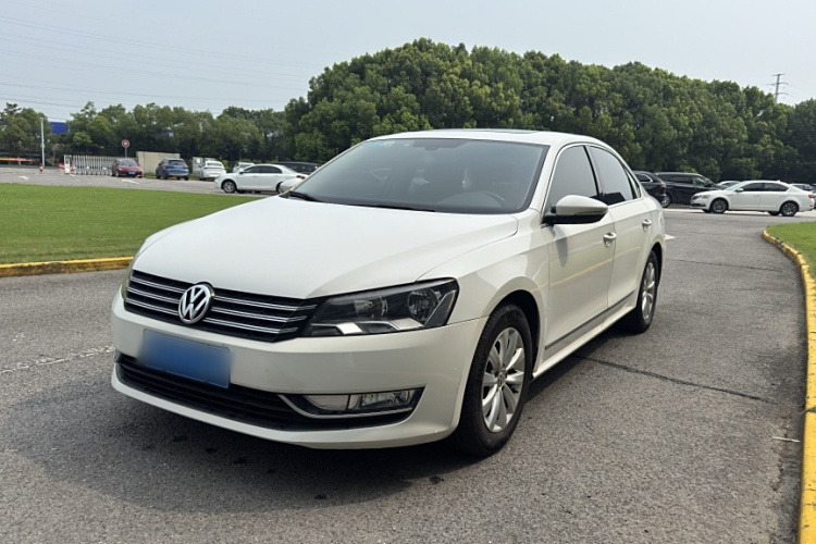 大众 帕萨特 2014款 1.8TSI DSG尊荣版车身外观1
