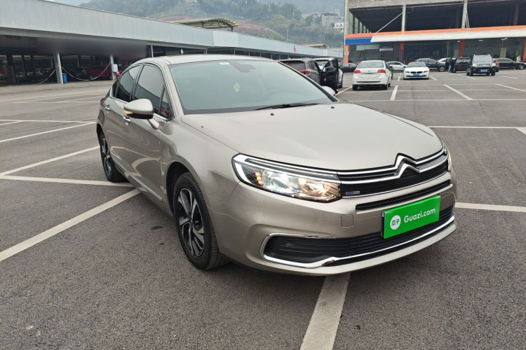 雪铁龙C5 2017款 350THP 自动豪华型车身外观3