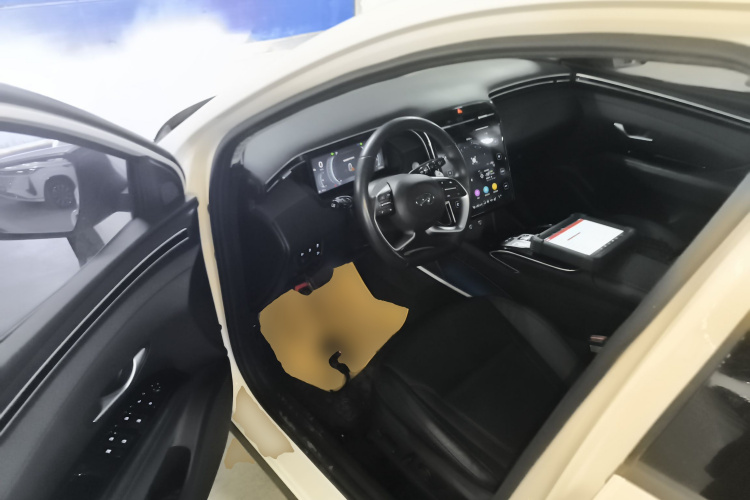 现代 2023款 途胜L 1.5T 自动两驱LUX尊贵版中控内饰20