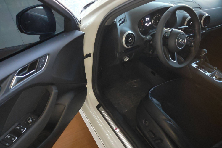 奥迪A3 2020款 Limousine 35 TFSI 时尚型 国VI中控内饰20