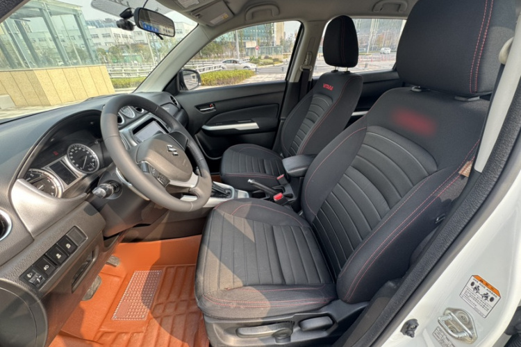 铃木 维特拉 2016款 1.4T 自动两驱精英型局部细节19