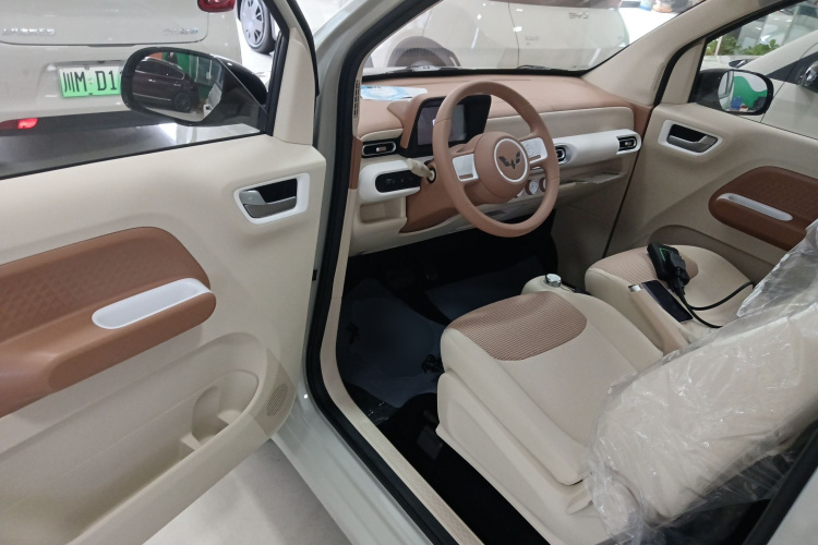 五菱汽车 宏光MINIEV 2024款 第三代 215km 青春版中控内饰20