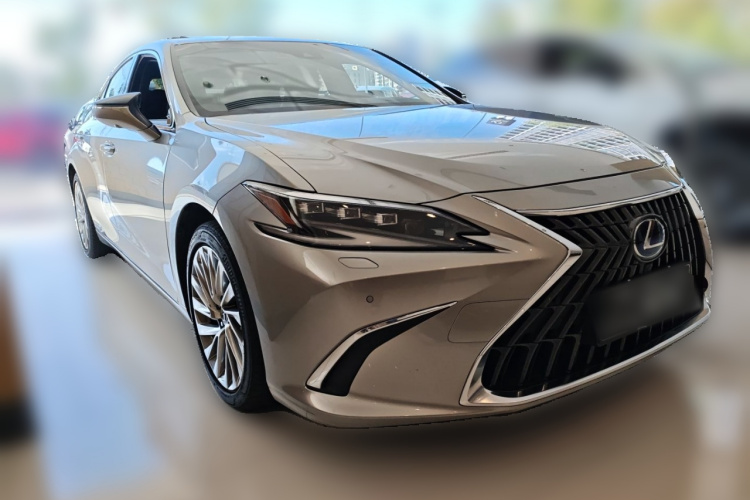 雷克萨斯ES 2021款 300h 行政版车身外观6002