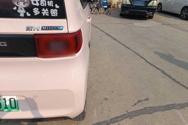五菱汽车 宏光MINIEV 2022款 马卡龙时尚款 磷酸铁锂车身外观6006