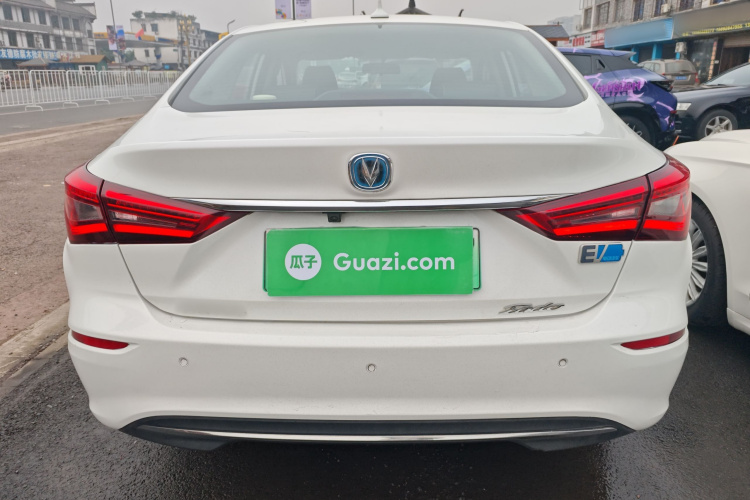 长安 逸动新能源 2019款 EV460 共享版车身外观6004