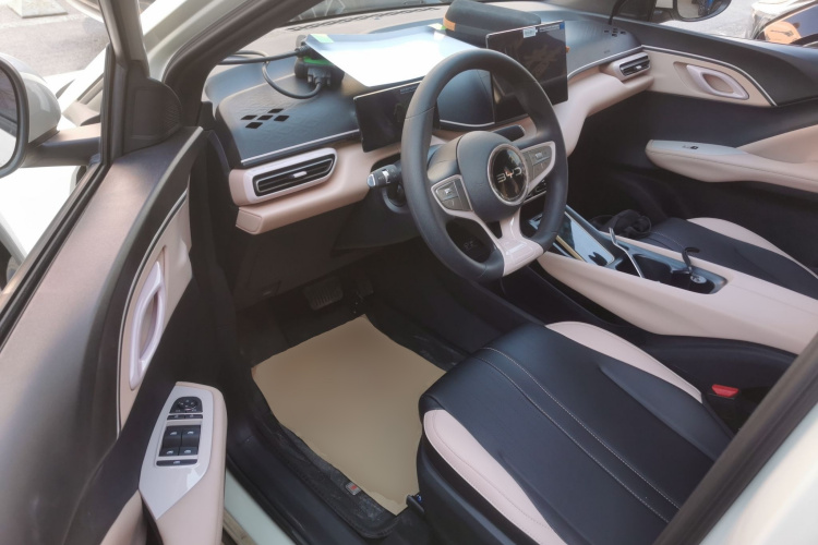 比亚迪 海鸥 2025款 智驾版 305km 活力版中控内饰20