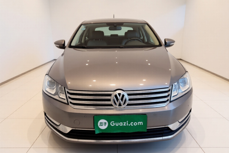 大众 迈腾 2015款 改款 2.0TSI 尊贵型车身外观2