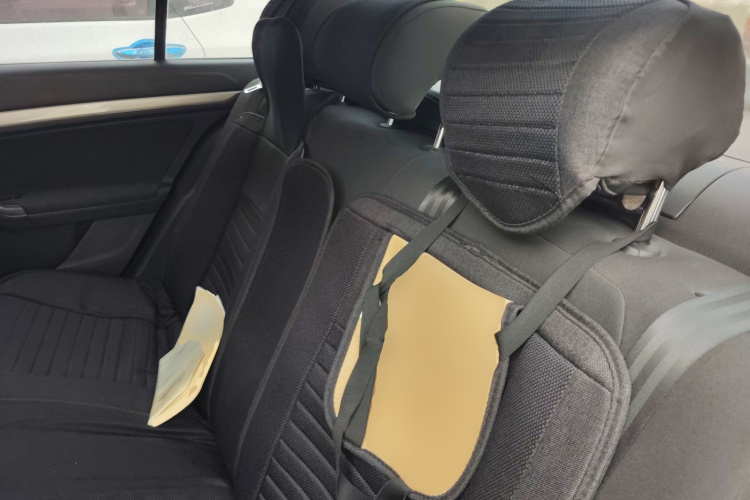 大众 朗逸 2015款 1.6L 自动风尚版中控内饰21