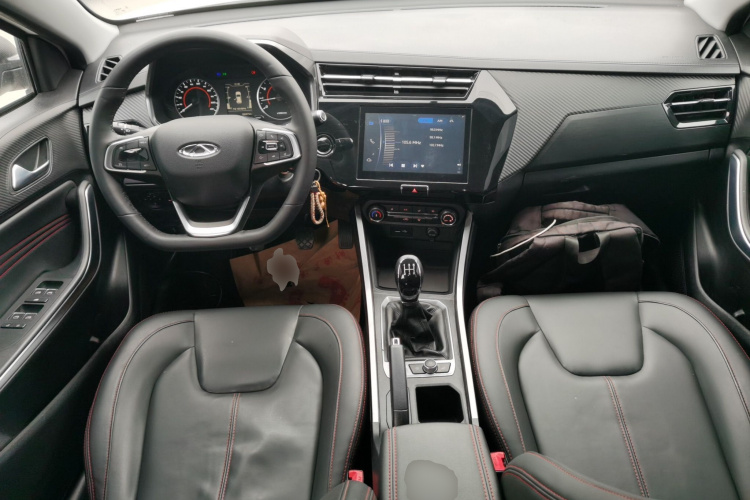 奇瑞 瑞虎3X 2021款 改款 钻石版 1.5L 手动2克拉中控内饰12