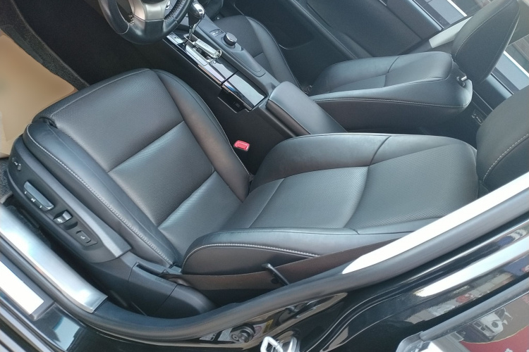 雷克萨斯ES 2014款 250 舒适版局部细节19