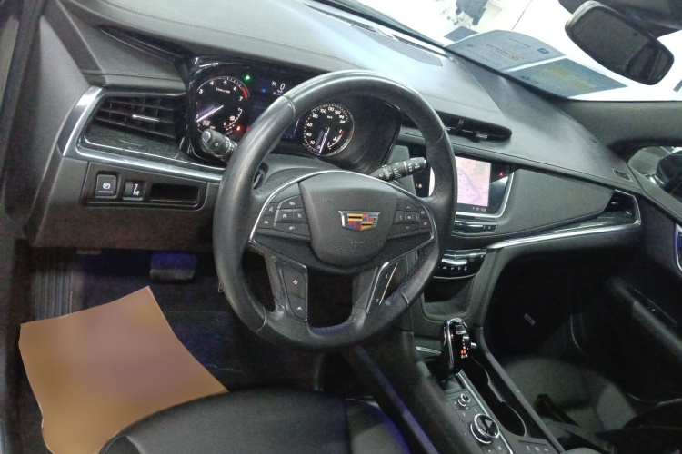 凯迪拉克XT5 2022款 2.0T 两驱豪华型中控内饰12