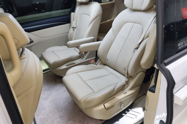 别克GL8 2023款 ES陆尊 尊享型中控内饰21