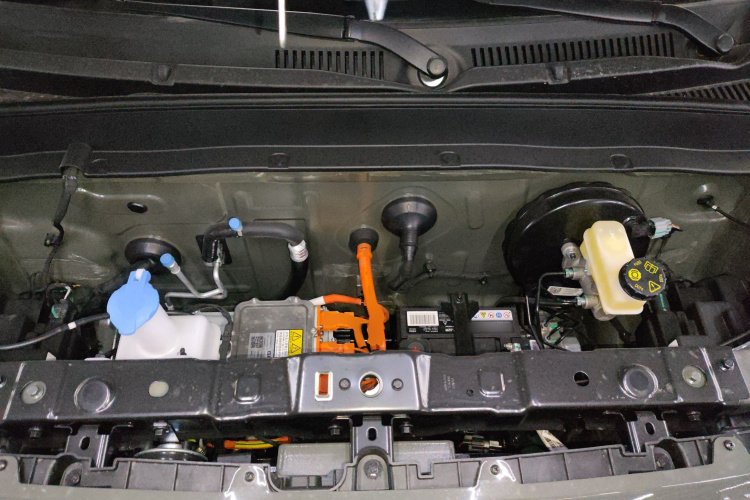 吉利银河 2025款 210km 熊猫骑士机舱底盘24