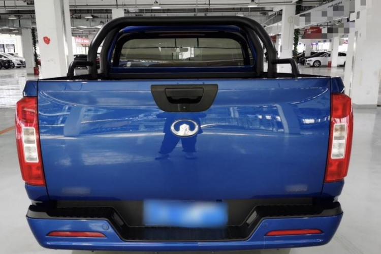 长城 炮 2021款 2.0T商用版手动柴油四驱精英型长箱GW4D20M车身外观6003