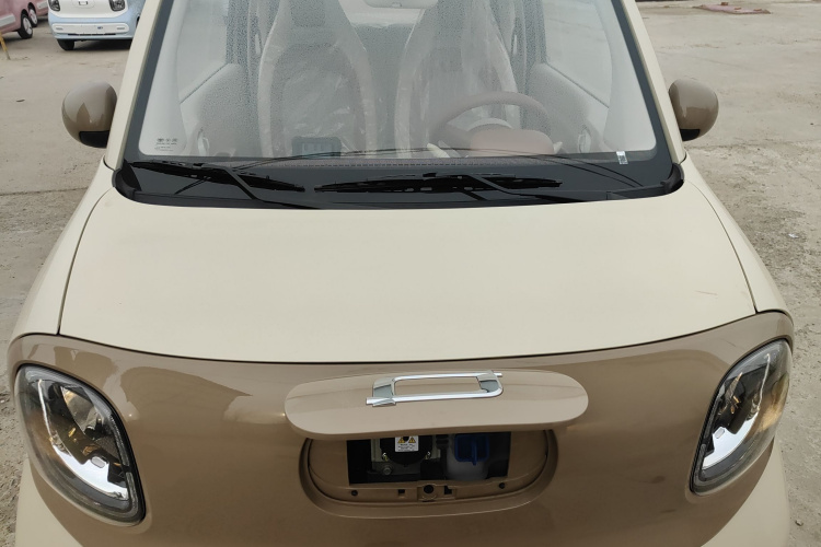 奔腾小马 2026款 222km 萌趣马 Plus机舱底盘24