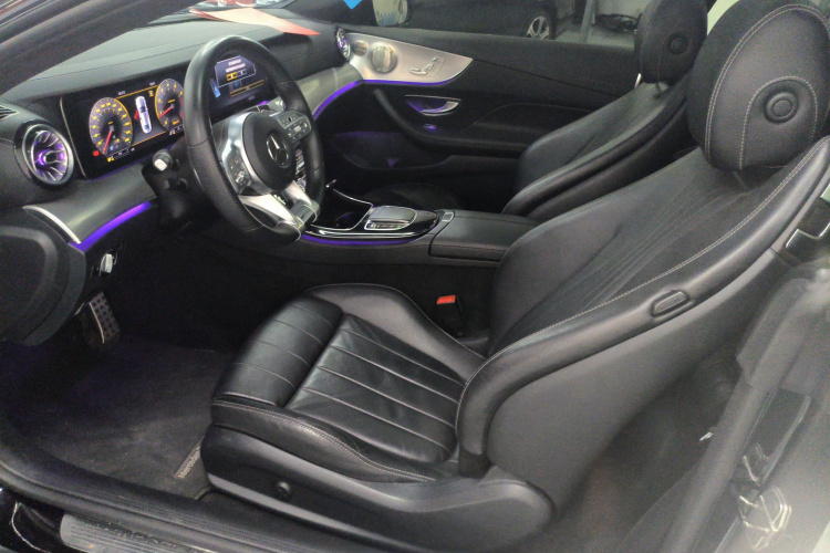 奔驰E级(进口) 2019款 E 200 轿跑车局部细节19