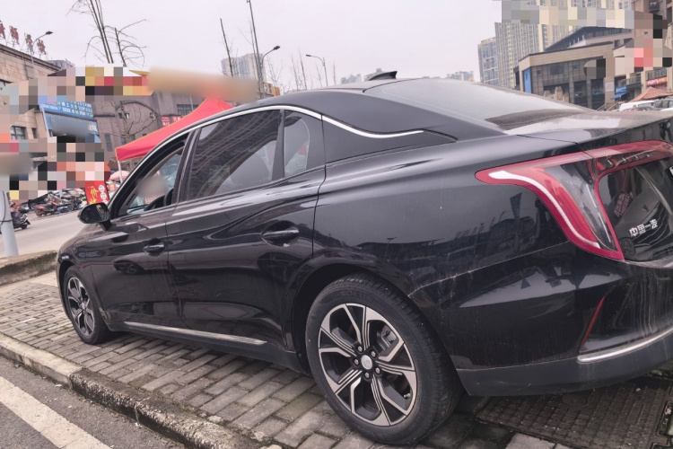 红旗E-QM5 2021款 网约充电 基础版 5座车身外观4