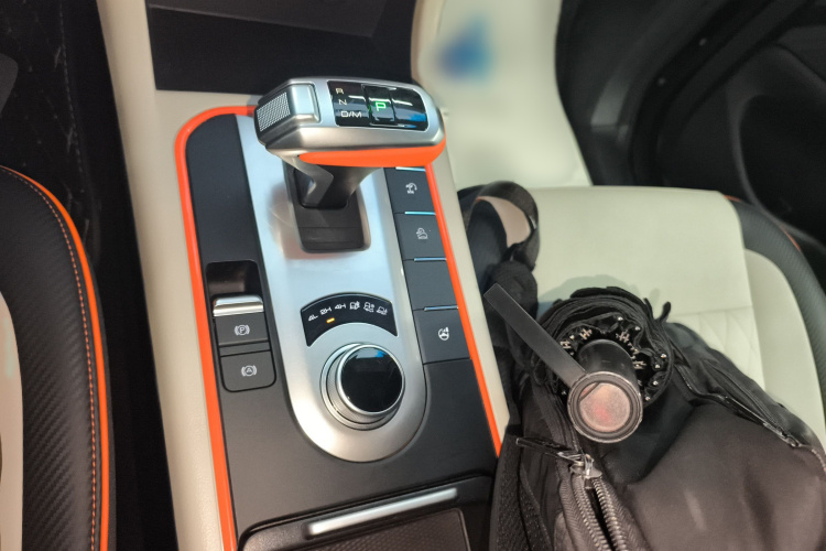 长城 炮 2022款 2.0T黑弹特别版GW4C20B局部细节18