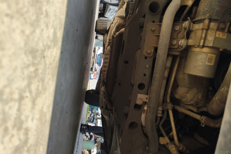 Jeep 大切诺基(进口) 2014款 3.6L 精英导航版局部细节9008