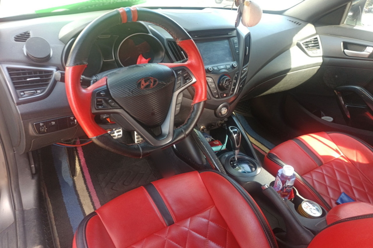 现代 Veloster飞思 2012款 1.6T 自动尊享版中控内饰7002