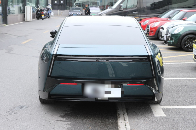 小鹏P7 2025款 750 四驱高性能 Ultra车身外观6003