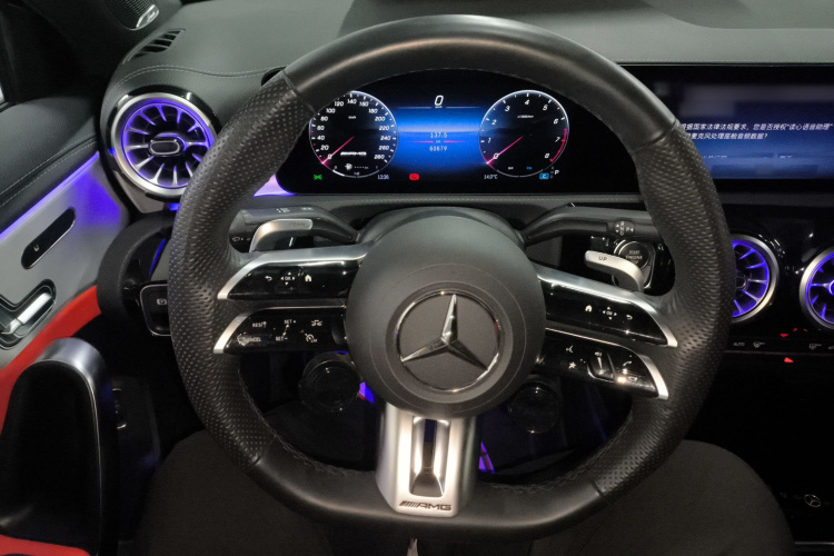 奔驰A级AMG 2024款 AMG A 35 L 4MATIC局部细节13