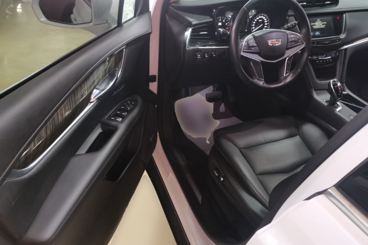 凯迪拉克XT5 2017款 周年庆版 25T 豪华型中控内饰7003