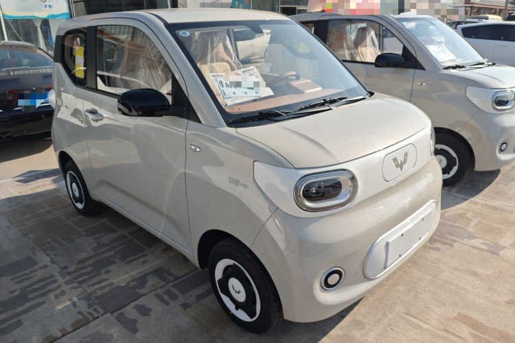 五菱汽车 宏光MINIEV 2024款 第三代 215km 青春版车身外观6002