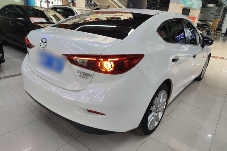 马自达3 昂克赛拉 2017款 三厢 2.0L 自动尊贵型 国V车身外观6005