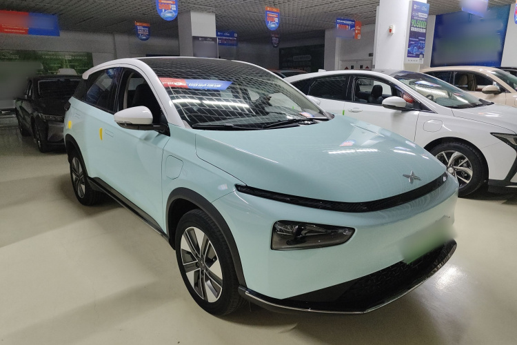 小鹏G3 2021款 G3i 460G车身外观3