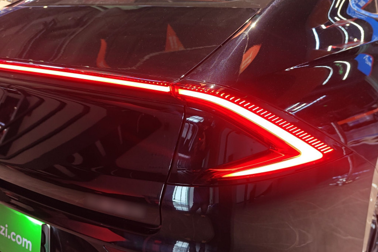 五菱汽车 五菱星光 2024款 共创版 510 进阶型车身外观6006