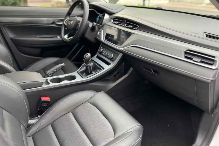 吉利汽车 帝豪 2021款 UP 1.5L 手动豪华型中控内饰7005