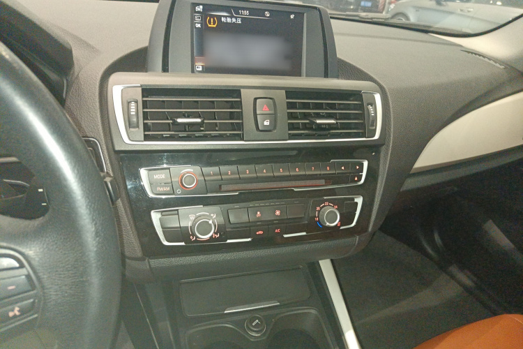 宝马1系(进口) 2016款 118i 领先型局部细节16