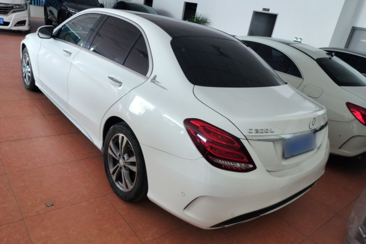 奔驰C级 2015款 改款 C 200 L 运动型车身外观6004