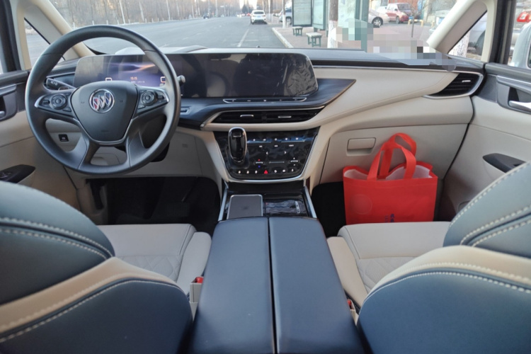 别克GL8 2023款 ES陆尊 舒适型中控内饰12