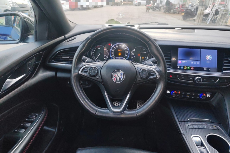 别克 君威 2020款 GS 28T 尊贵型中控内饰13