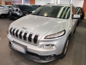 Jeep 自由光 2016款 2.4L 领先版