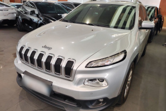 Jeep 自由光 2016款 2.4L 领先版